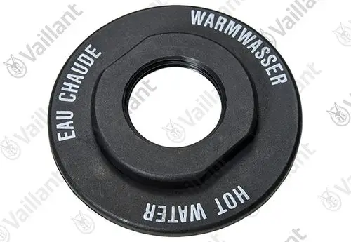 Schwarzer Kunststoffring mit Durchlass, beschriftet mit „HOT WATER“, „WARMWASSER“ und „EAU CHAUDE“. Teil von Vaillant Produkten zur Wasserführung.